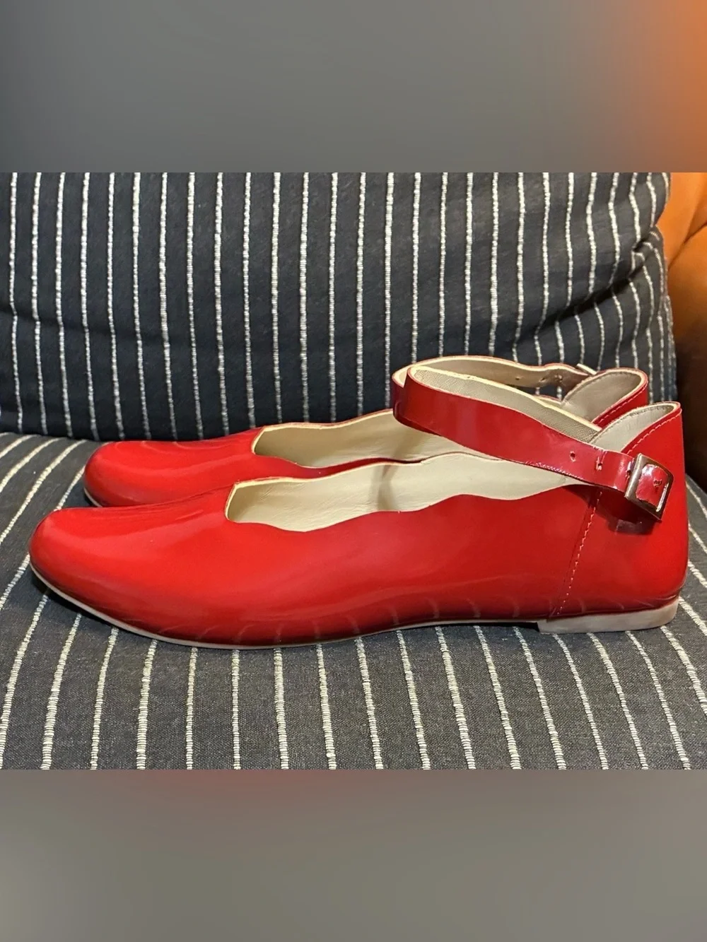 Elephantito Size 5 Big Girls Shiny Red Patent Leather Flats with Ankle Straps